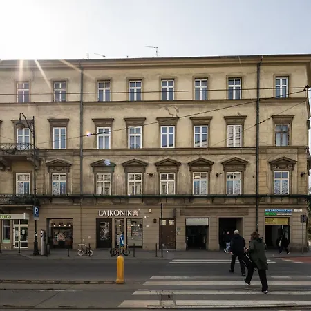 Starowislna 1, Main Square