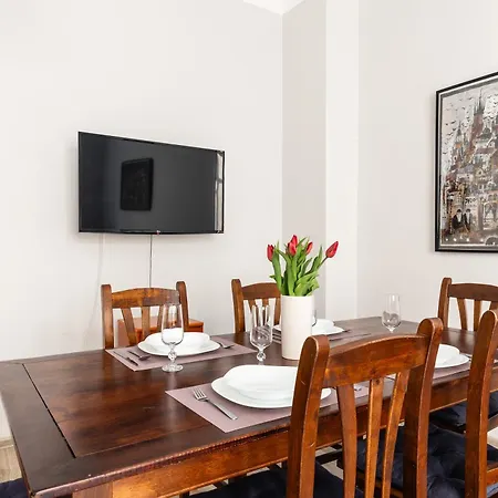 Starowislna 1, Main Square Krakow