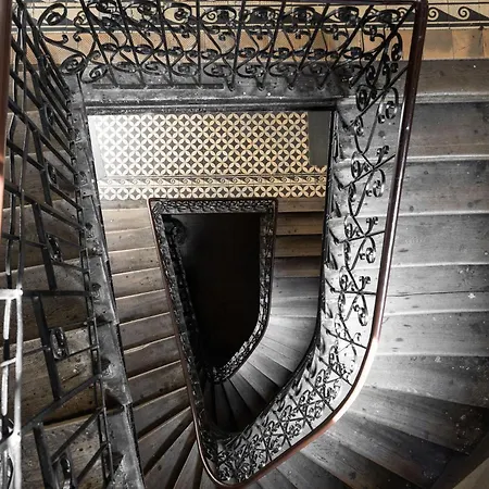 Starowislna 1, Main Square