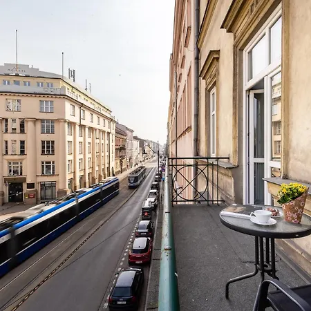 Daire Starowislna 1, Main Square